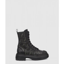 펜디 그라피 바이커 부츠 8T8381