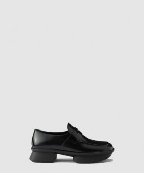 프라다 이퀄 브러시드 레더 로퍼 1D985N