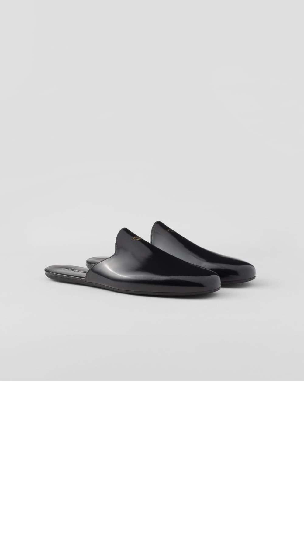 프라다 브러쉬드 가죽 슬리퍼 2S2986