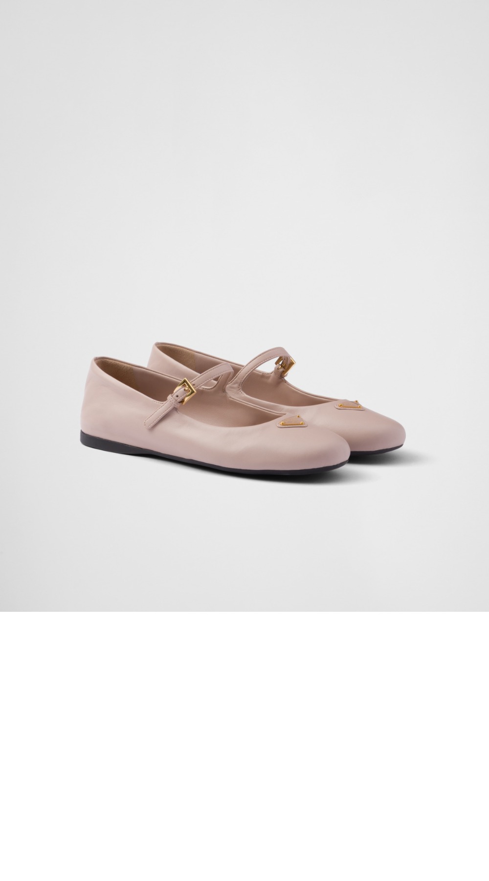 프라다 나파 가죽 발레리나 1F567N