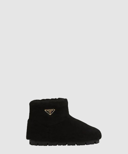 프라다 삼각 로고 시어링 앵클 부츠 1T711N