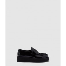 프라다 브러쉬드 가죽 로퍼 1D510N