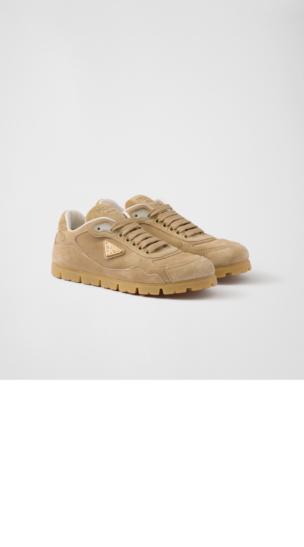 프라다 빛바랜 스웨이드 스니커즈 1E709N
