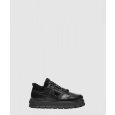 프라다 시어링 디테일 레더 스니커즈 1E947M