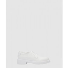 프라다 브러시드 가죽 더비 슈즈 1E877M