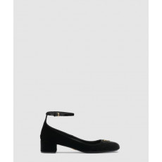 프라다 벨벳 스트랩 펌프스 1I358N