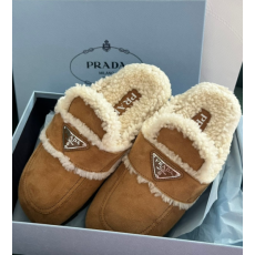 프라다 여성 어그 슬리퍼