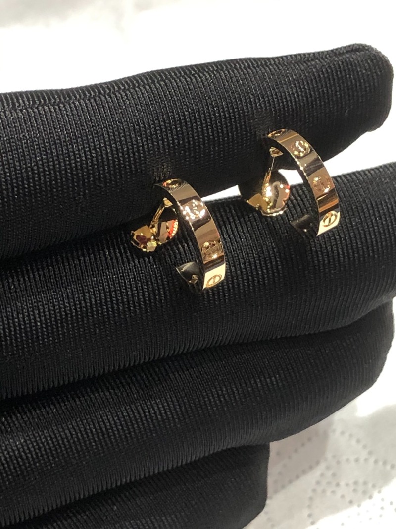 까르띠에 LOVE 후프 이어링, 스몰 모델