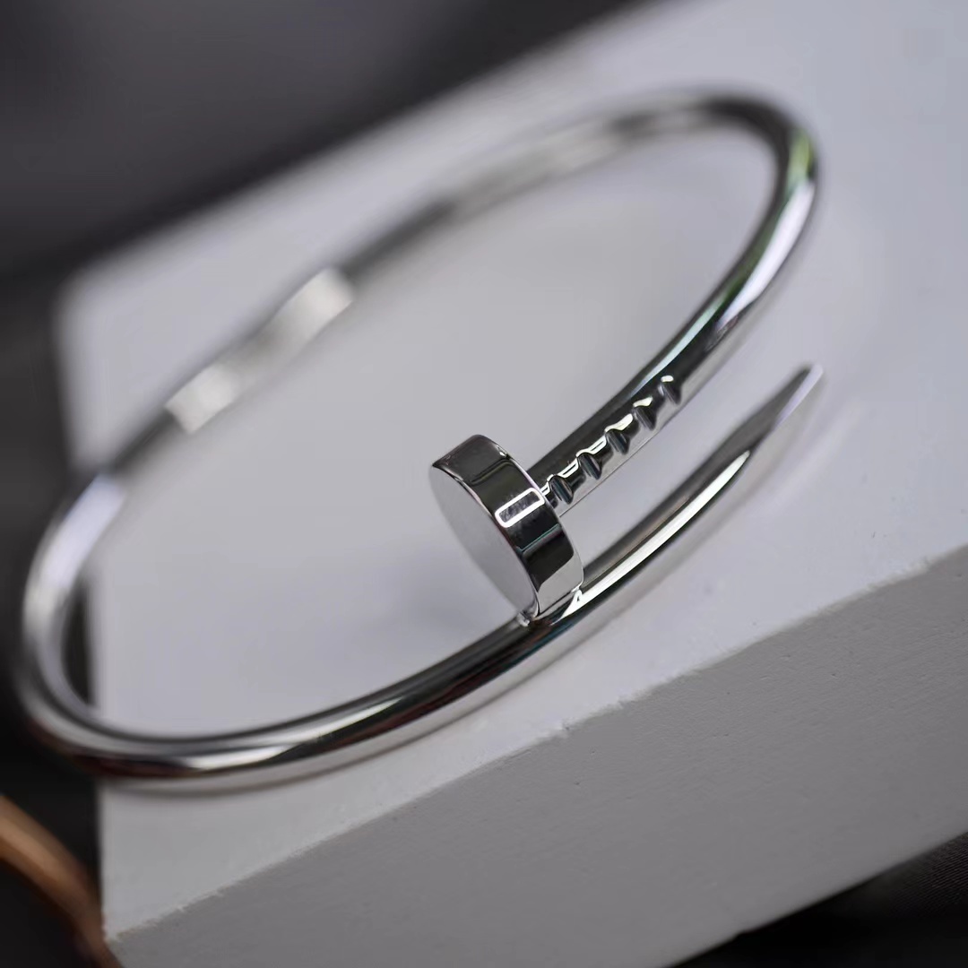 까르띠에 저스트 앵끌루 팔찌