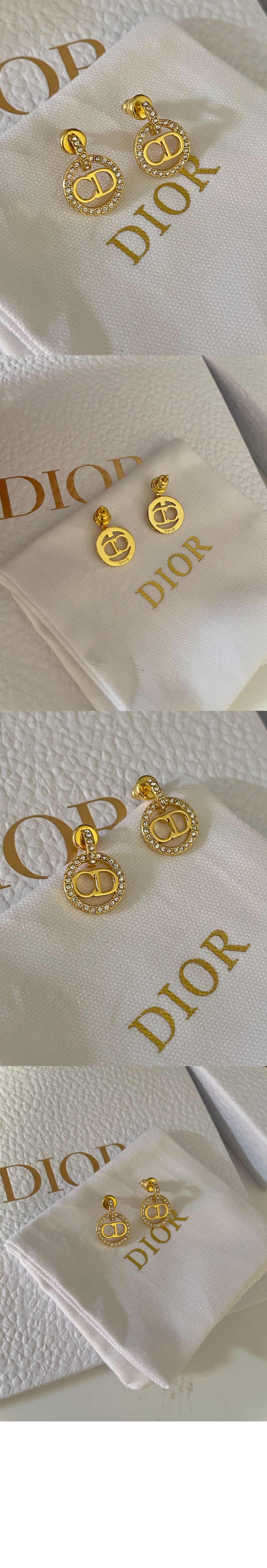 디올 Petit CD 귀걸이 E2354