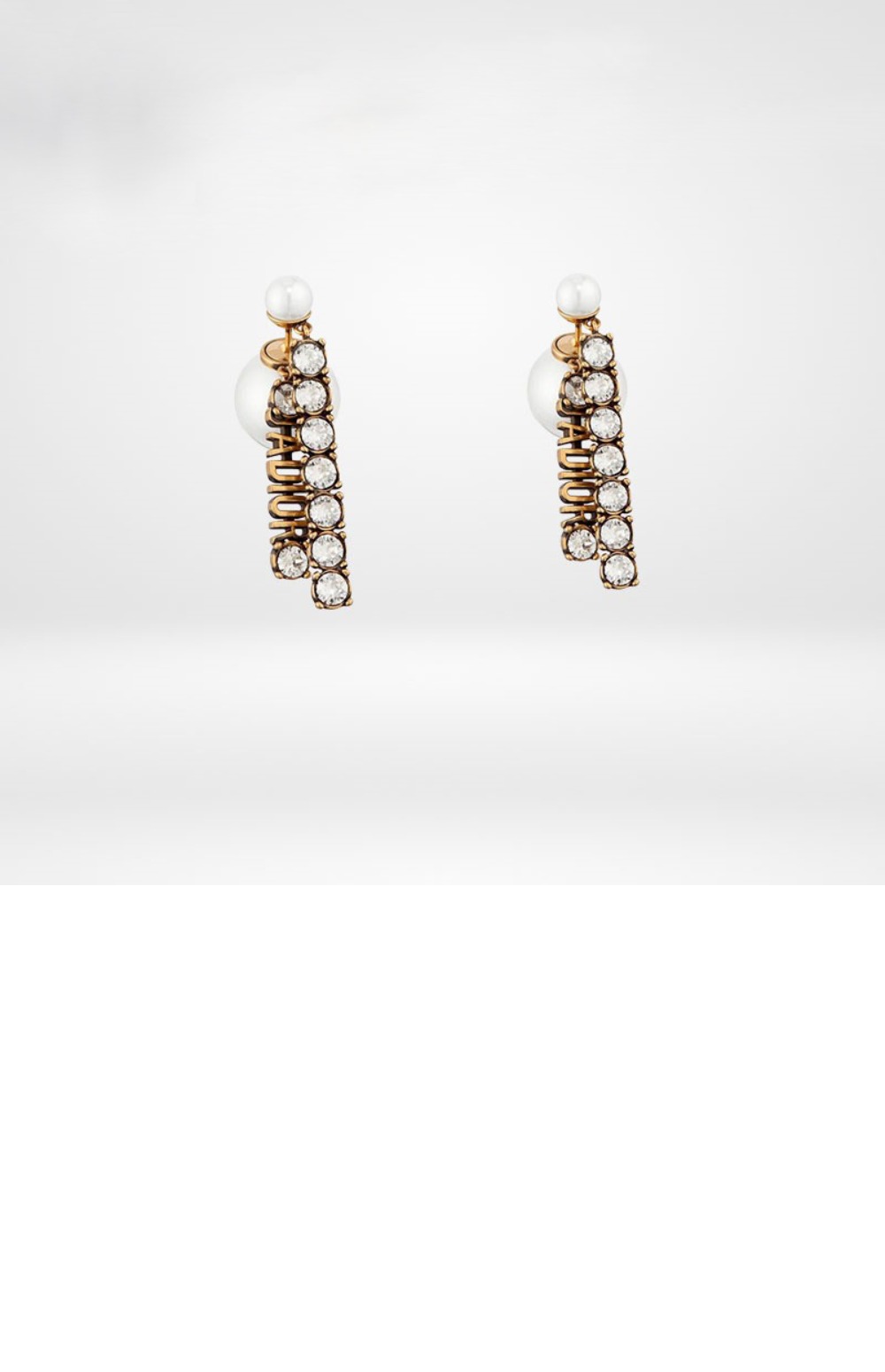 디올 트라이벌 귀걸이 E1144