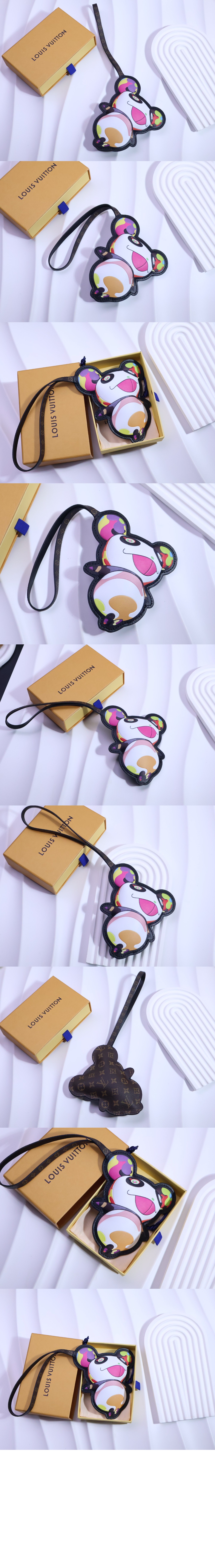 루이비통 LV x TM SUPERFLAT PANDA 백 참 M02440