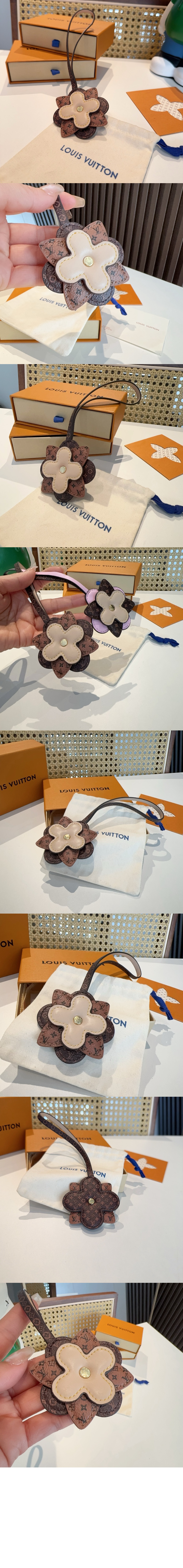 루이비통 이 모노그램 레이어 백 참 M02136