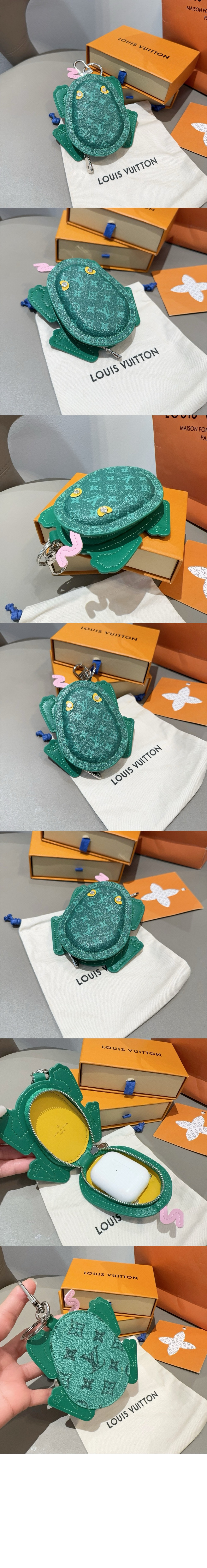 루이비통 프로그 백 참 M02238