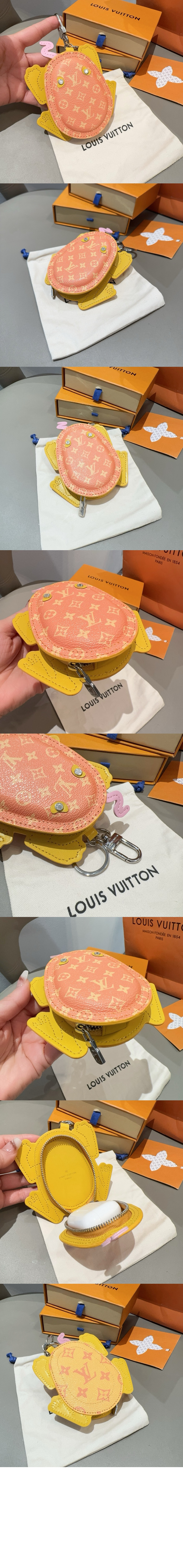 루이비통 프로그 백 참 M02215