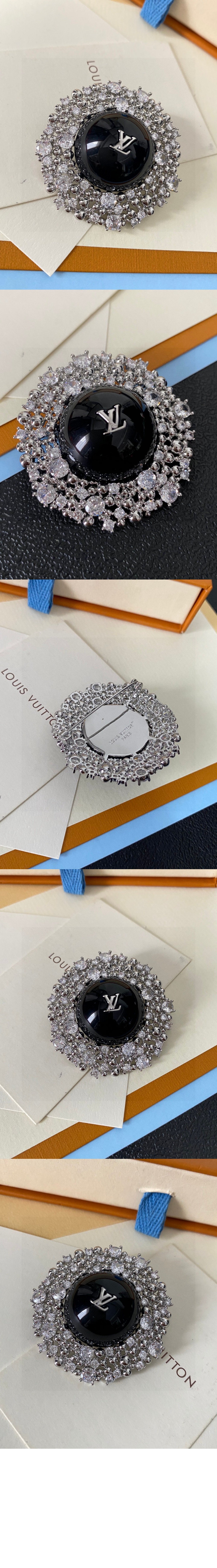 루이비통 컨스텔레이션 브로치 M01904