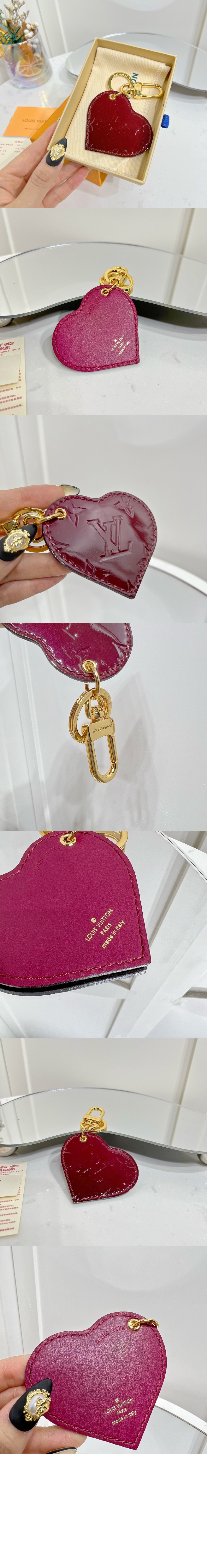 루이비통 러브 키 홀더 및 가방 참 보기 M01557
