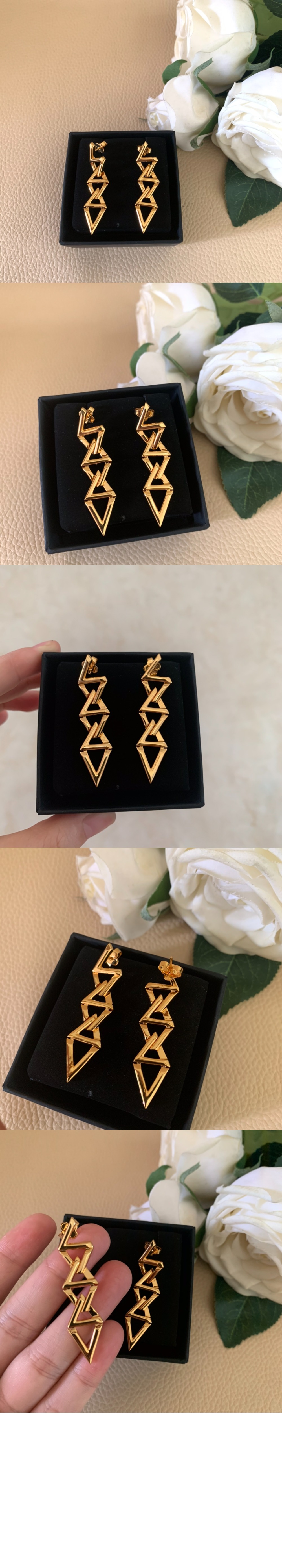 루이비통 LV 볼트 커브 귀걸이 Q96971