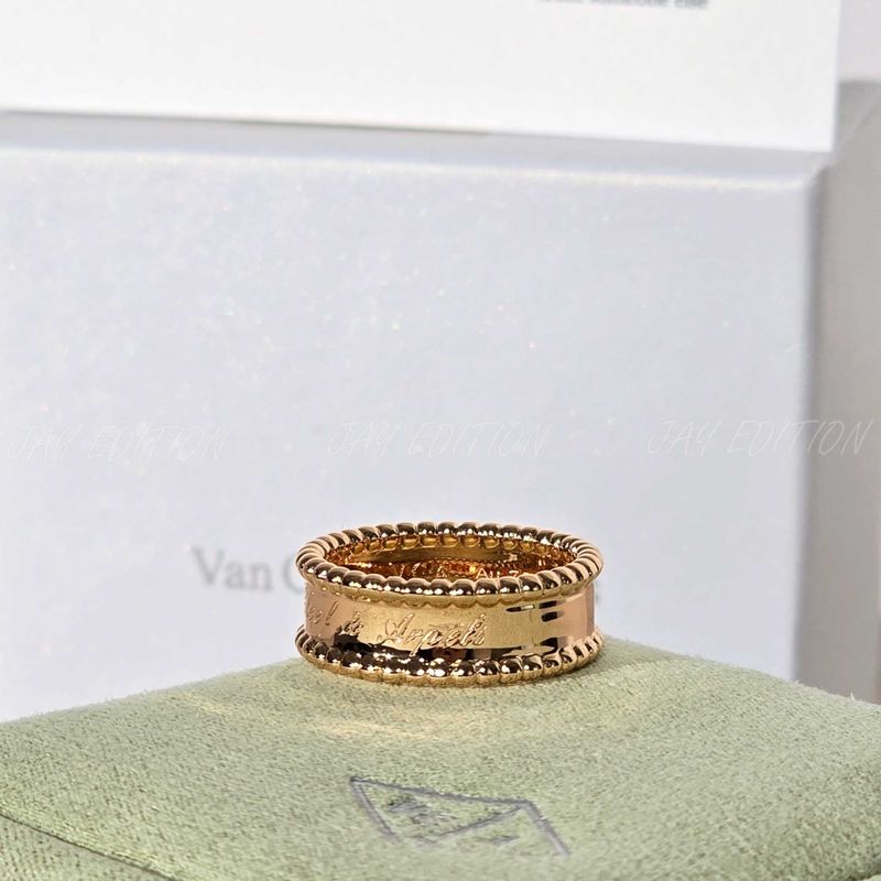 반클리프 뻬를리 시그니처 링