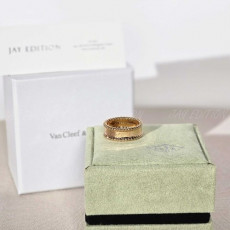 반클리프 뻬를리 시그니처 링