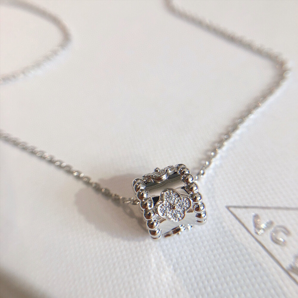 반클리프 빼를리 목걸이