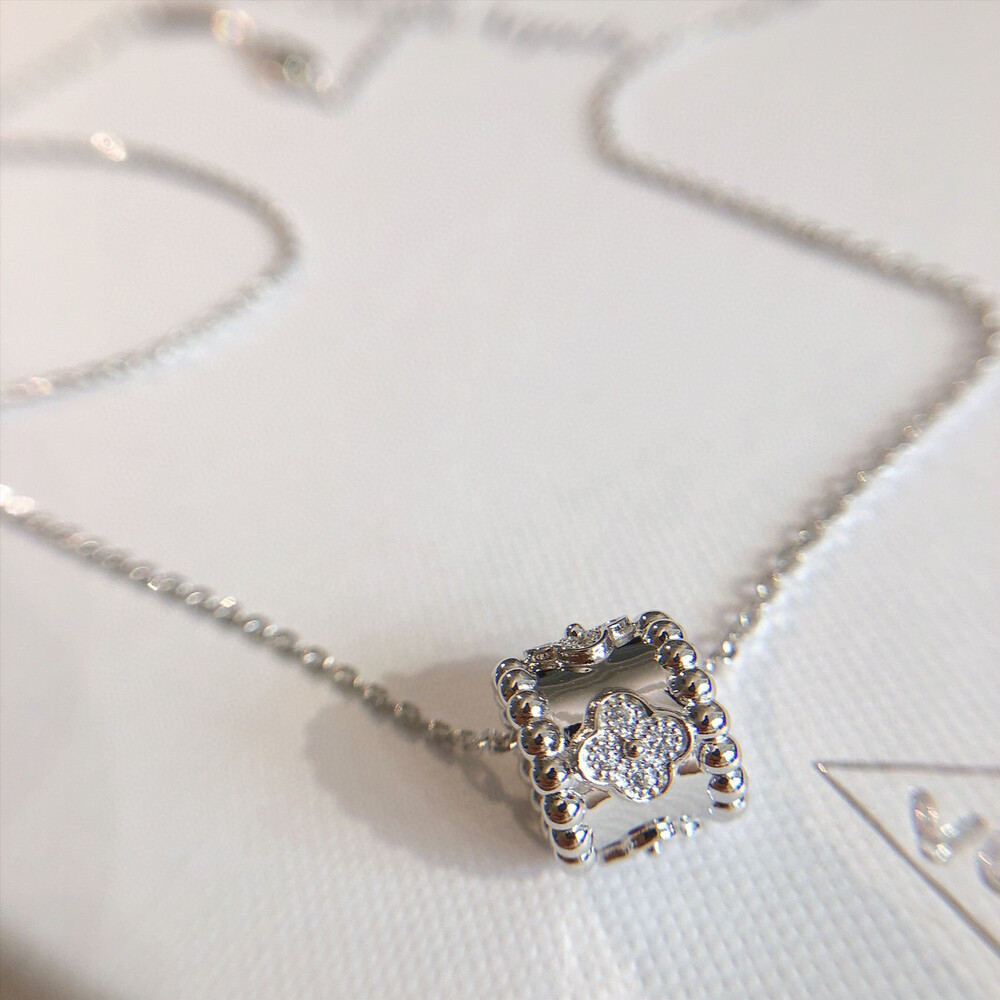 반클리프 빼를리 목걸이