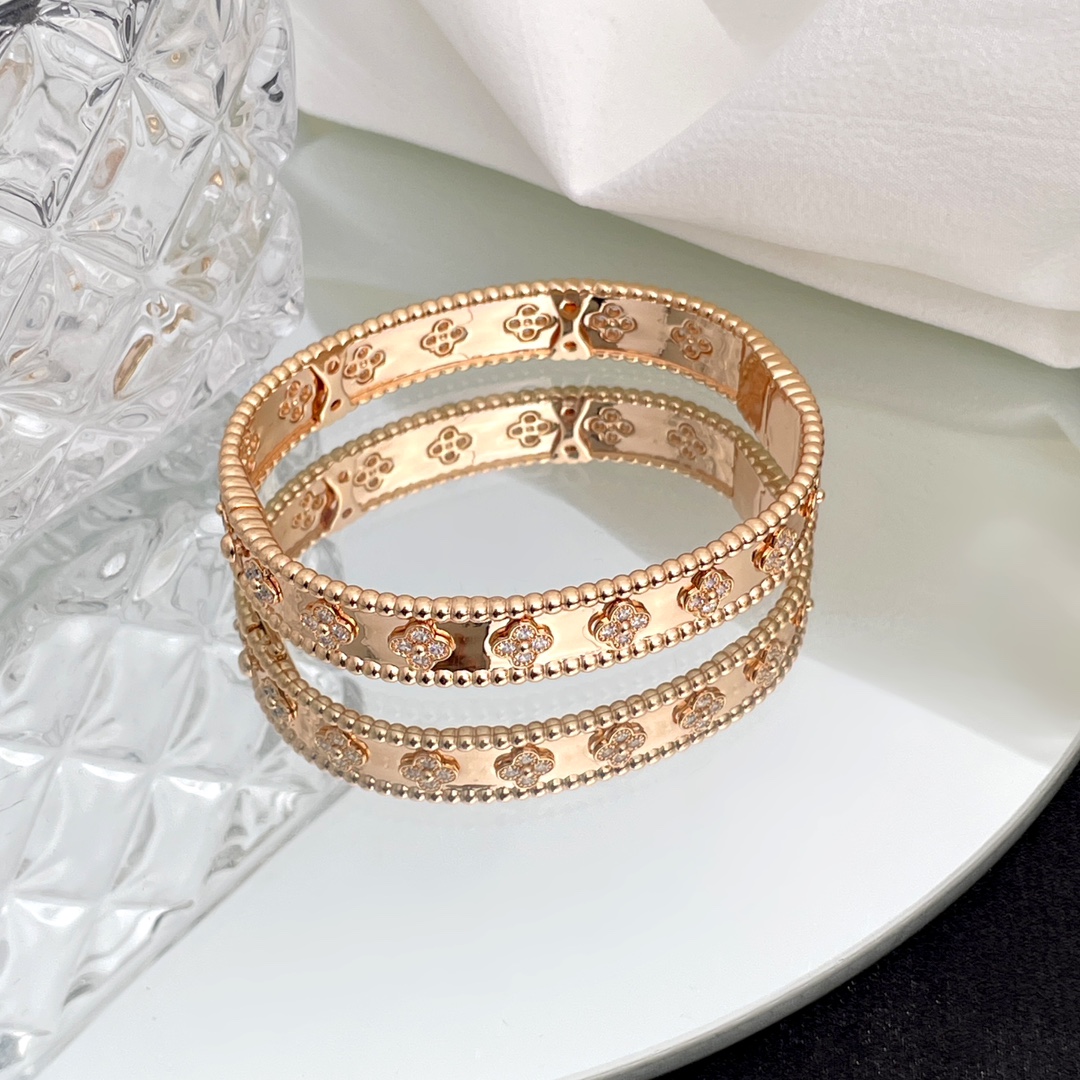 반클리프 빼를리 팔찌