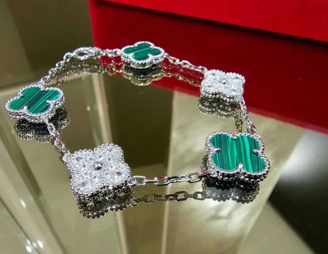 빈티지 알함브라 브레이슬릿, 모티브 5개