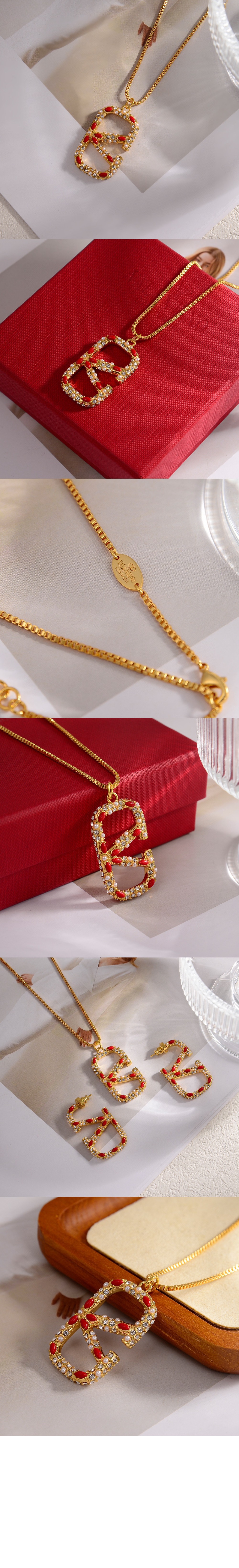 발렌티노 네크리스