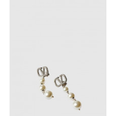 발렌티노 진주 장식 브이로고 시그니처 이어링