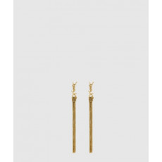 생로랑 메탈 소재의 CASSANDRE 태슬 이어링 803195