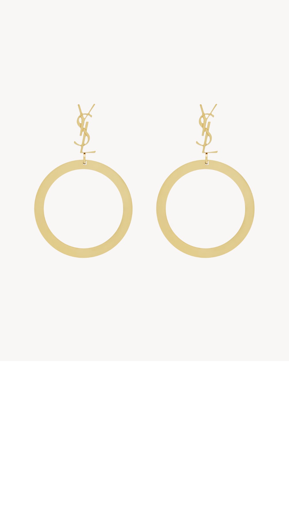 생로랑 메탈 소재의 CASSANDRE 펜던트 후프 이어링 784142