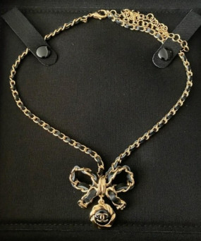 샤넬 리본 가죽 체인 초커 목걸이