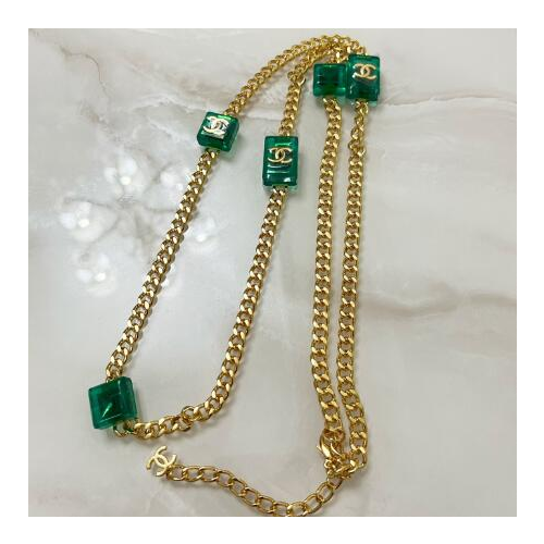 샤넬 CHANEL 앤티크 에메랄드 각설탕 이니셜 목걸이
