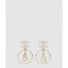 샤넬 펄리 화이트 & 크리스탈 귀걸이 AB3078