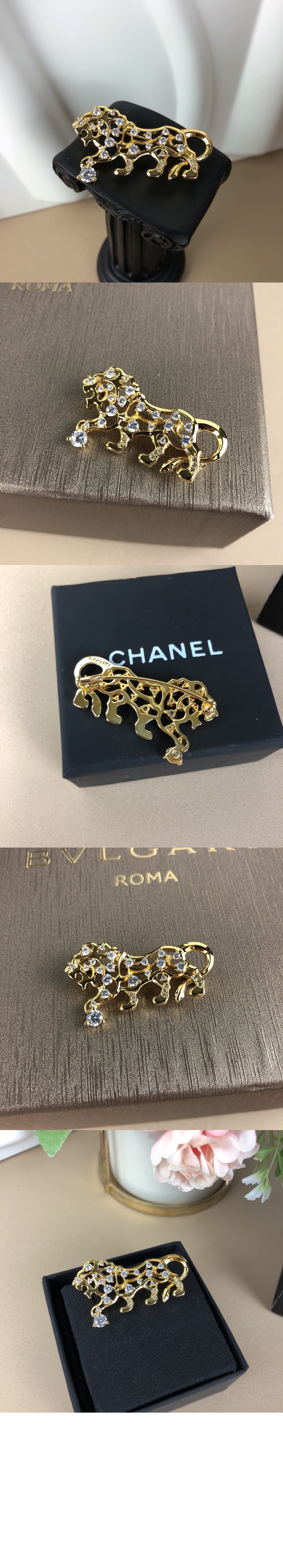 샤넬 브로치 J11811