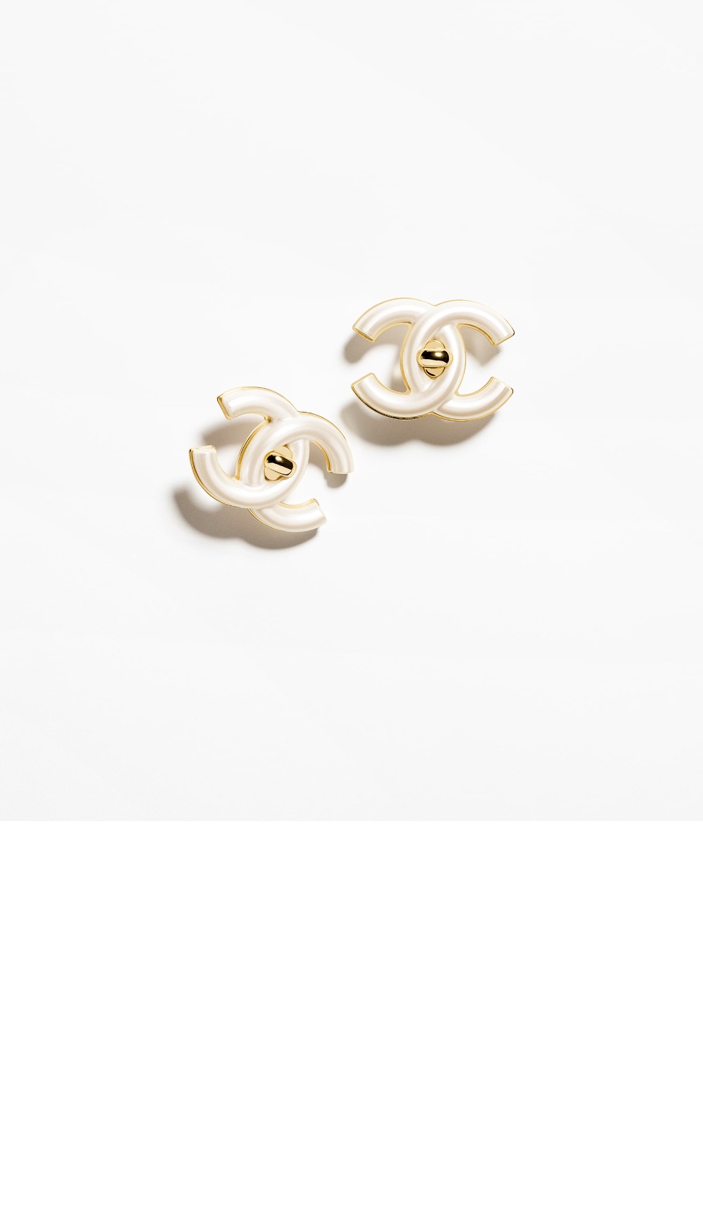 샤넬 클립형 스터드 귀걸이 ABD693