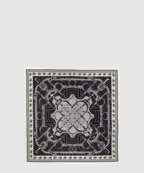 에르메스 Eperon d'Or 스카프 90