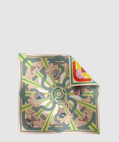 에르메스 A la Lumiere du Flambeau 더블 페이스 스카프 90