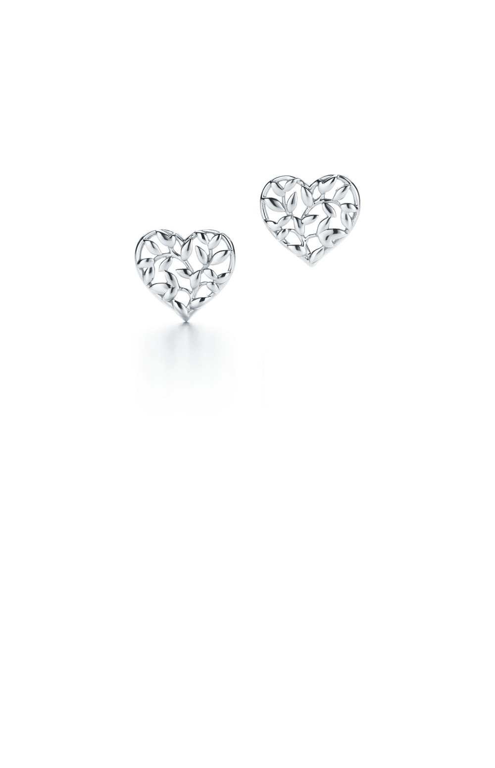 티파니앤코 올리브 리프 하트 이어링