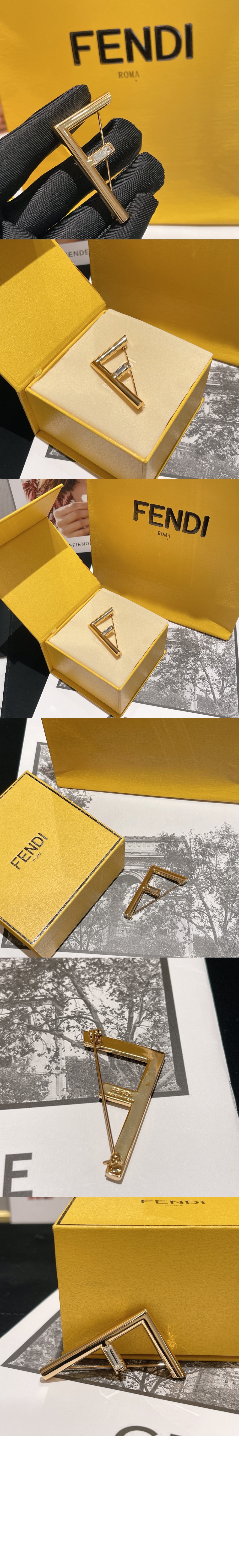 펜디 F Is 브로치 8AH759