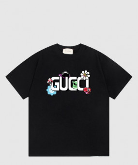 구찌 로고 프린트 반팔