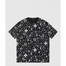 루이비통 로고 프린트 반팔