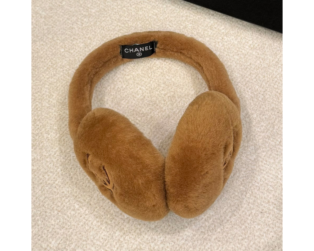 샤넬 이어머프 시어링 램스킨 귀마개 브라운