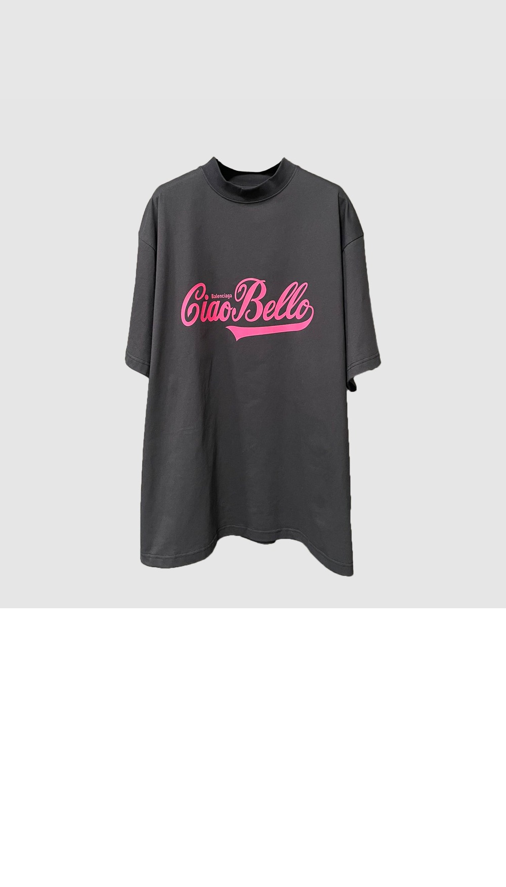 발렌시아가 오버사이즈 티셔츠