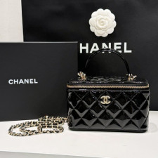 샤넬 탑핸들 베니티백 페이던트 금장 블랙 (내부 거울)