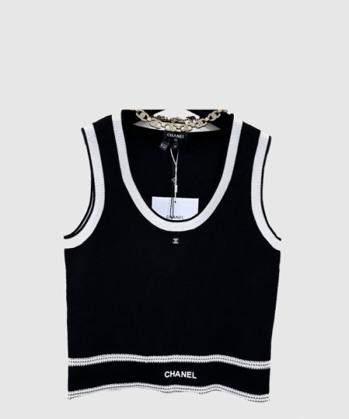 샤넬 로고 프린트 반팔