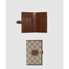 구찌 인터로킹 G 여권지갑 724562