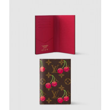 루이비통 LV x TM 패스포트 커버 M13424