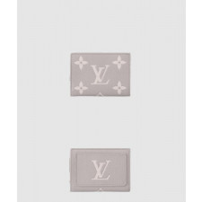 루이비통 메탈 하드웨어 소가죽 지갑 M14153